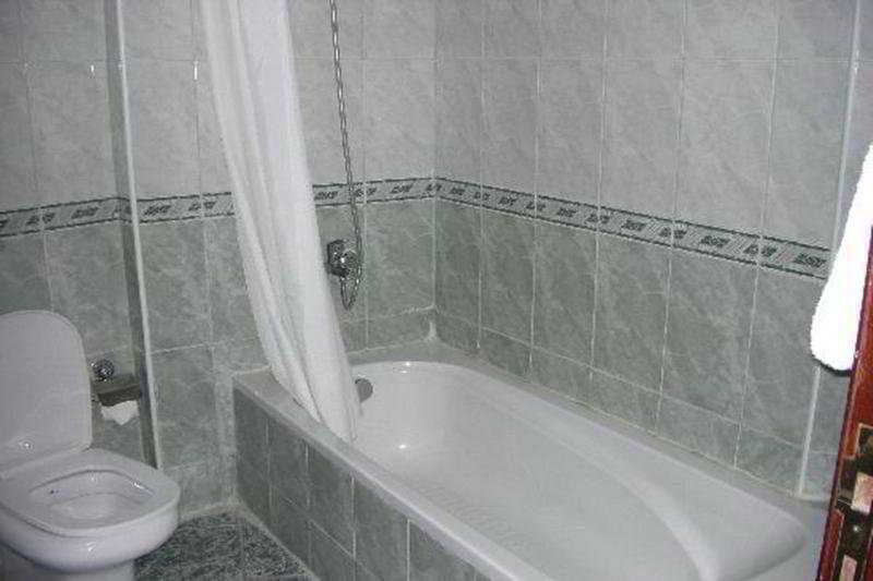 City Inn Al Seef Доха Екстериор снимка